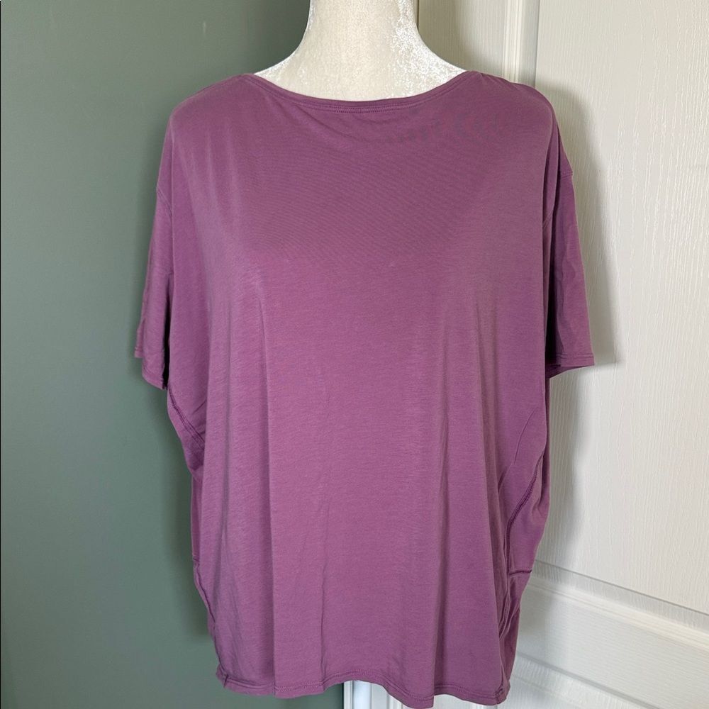 Lululemon Oversized Relaxed Fit Purple Short Sleeve Tee